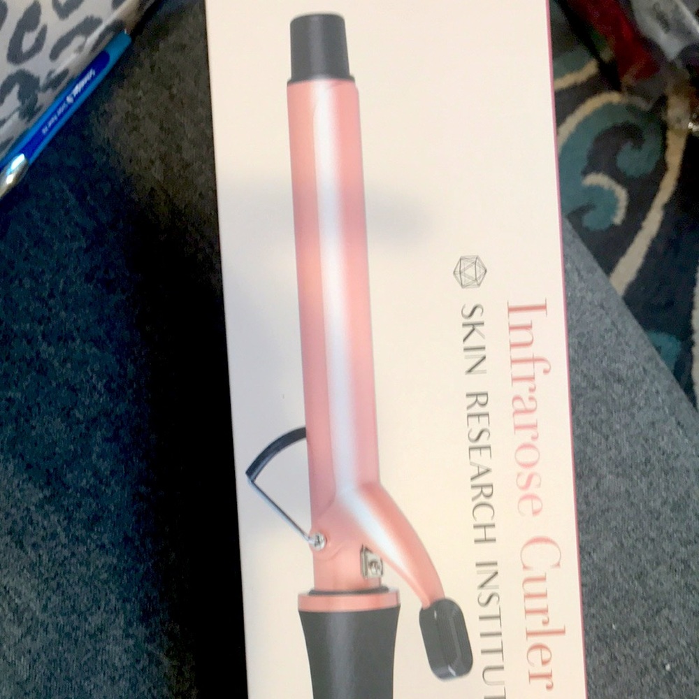 Curling. Iron